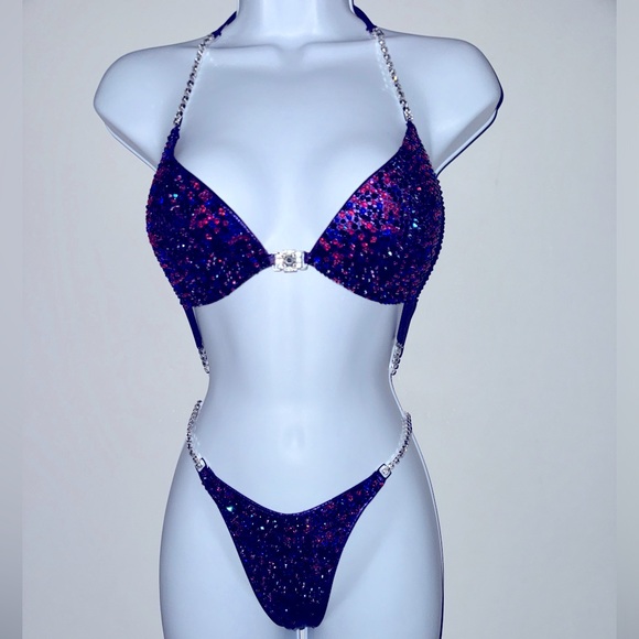 IFBB/NPC Competition bikini - Picture 7 of 9